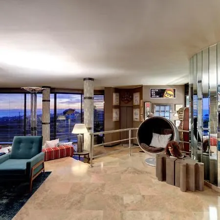 Boutique Art Homestay