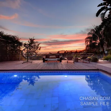 Boutique Art Homestay Marbella