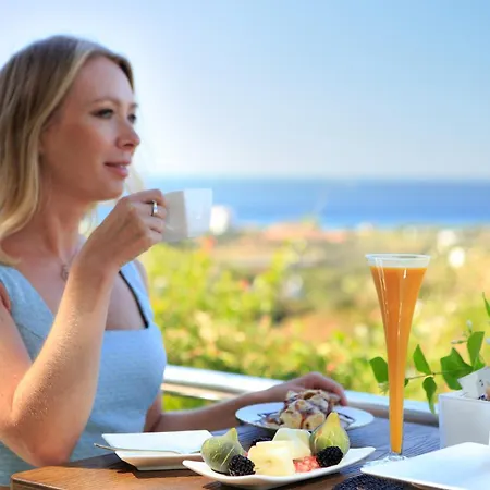 ホームステイ Boutique Art *